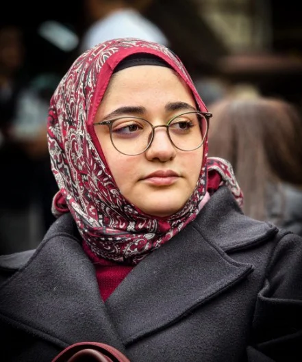 Nihle Nur Mercan - Temayül Dergisi Yazar ve Sanatçısı