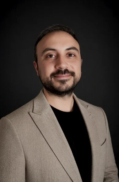 Serhat Sarı - Temayül Dergisi Yazar ve Sanatçısı